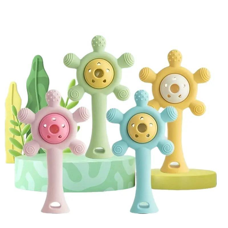   Hot 2in 1-Tặng kèm hộp và vòng dâu  Xúc xắc silicon tập cầm nắm ,gặm nướu cho bé Kem gặm nướu 