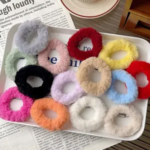 IKAT RAMBUT SCRUNCHIE KECIL MODEL BULU POM-POM / KUNCIRAN SCRUNCHIE MODEL KOREAN / IKAT RAMBUT CEPOL