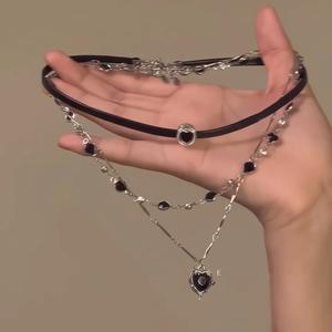 สร้อยคอหลายชั้น, เชือกสีดำ, การออกแบบหัวใจหวานและเท่, สำหรับผู้หญิง, สไตล์สาวฮอต, สร้อยคอโชคเกอร์โซ่เชือกหนังสีดำสุดเท่
