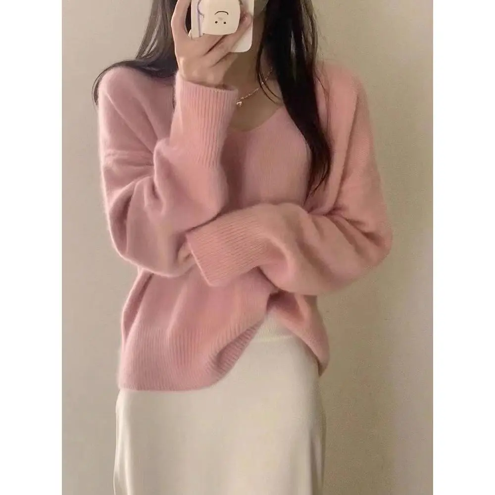 New Style Pink Soft Glutinous Raccoon Velvet Loose Slimming V-Neckline Knitwear Top Women's Bottoming Fall and Winter Inner Wear Sweater Thick