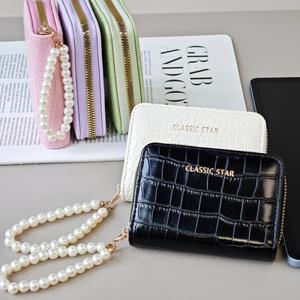 Dompet Kecil untuk Wanita Gadis, Corak Buaya Merah, Tali Mutiara, Dompet Syiling dan Kad, Bergaya dan Padat, Beg Silang Selempang Crossbody Bags