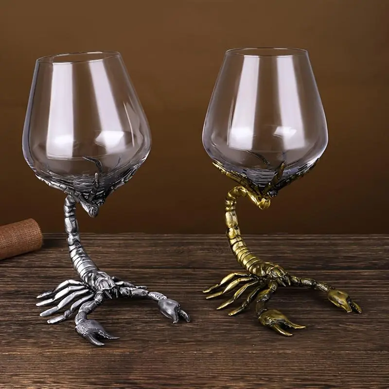Creative Scorpion Design Glass Cup, 1 Count Large Capacity Wine Glass with Base, Drinking Cup for Home Kitchen Party Bar