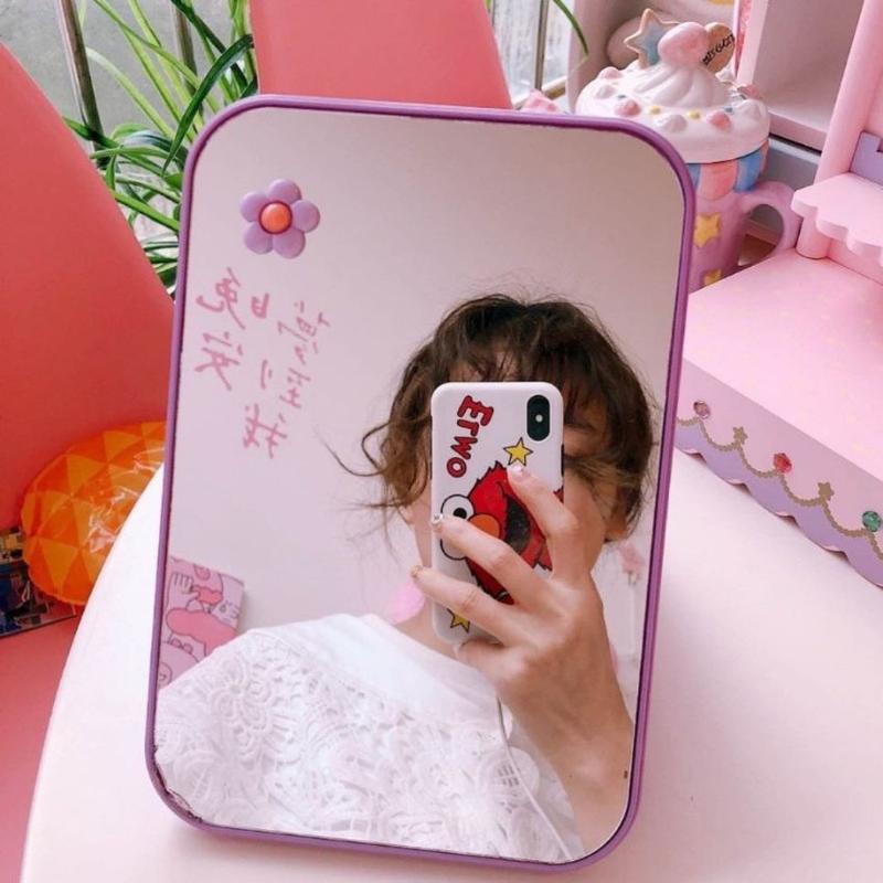 Gương để bàn tiện dụng gấp gọn mini gương trang điểm cầm tay đứng gương ILY 1