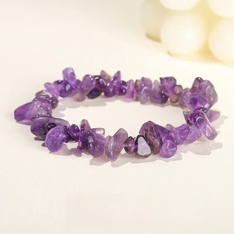 Healing Crystals Chip Bracelets Set for Women Natural Gemstone Bracelets Colorful Gravel Bead Bracelets Irregular Chips Beads Bracelet Reiki Stretch Beaded Bracelets Jewelry Gifts Boxes
