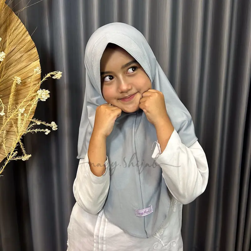 Jilbab Instan Bergo Anak Jersey Premium  Kerudung Anak Azzahra Pinguin Jersey By Nayy.s Cantik Variasi Muslim Tanggung Segitiga Pashmina Nyaman 4