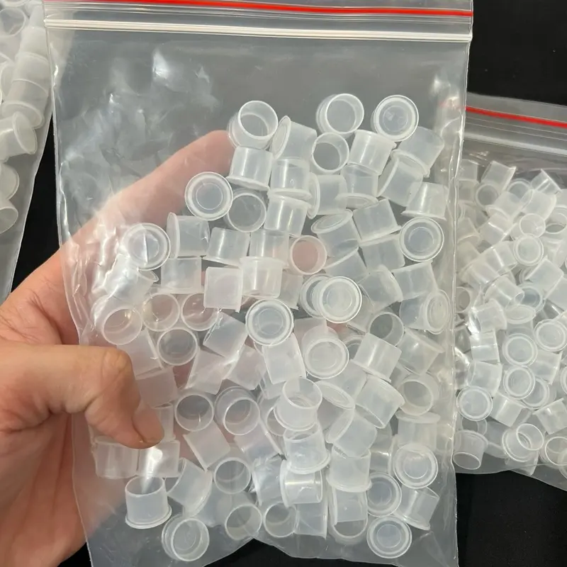 Chung nhựa có đế tròn 100 cái 0