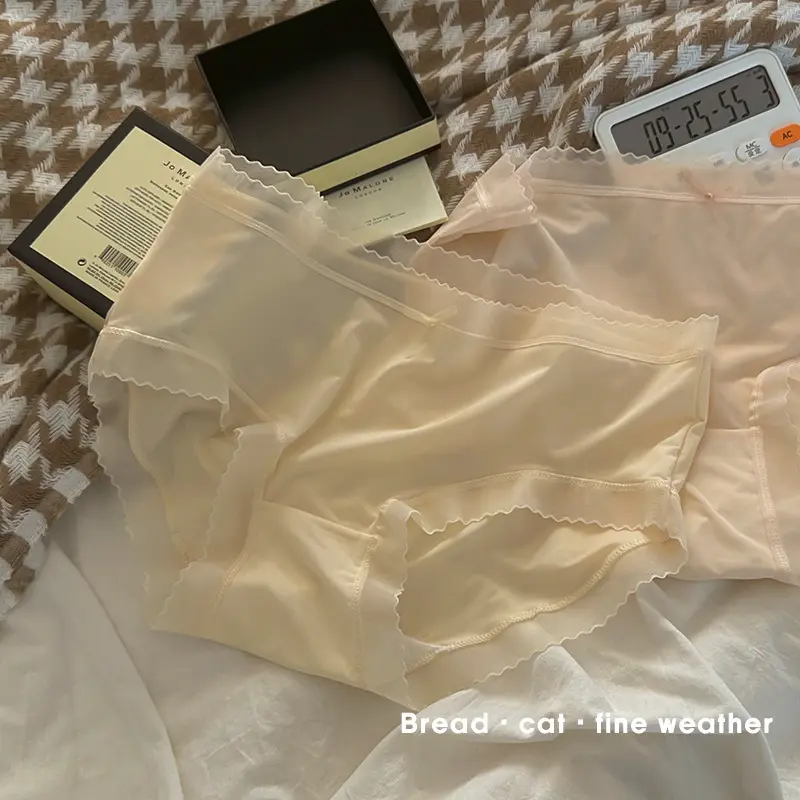 Invisible Ice Silk Anti-Bacterial Breathable Underwear Women Panty Lady Womenswear Comfort Bridal Basic Minimalist