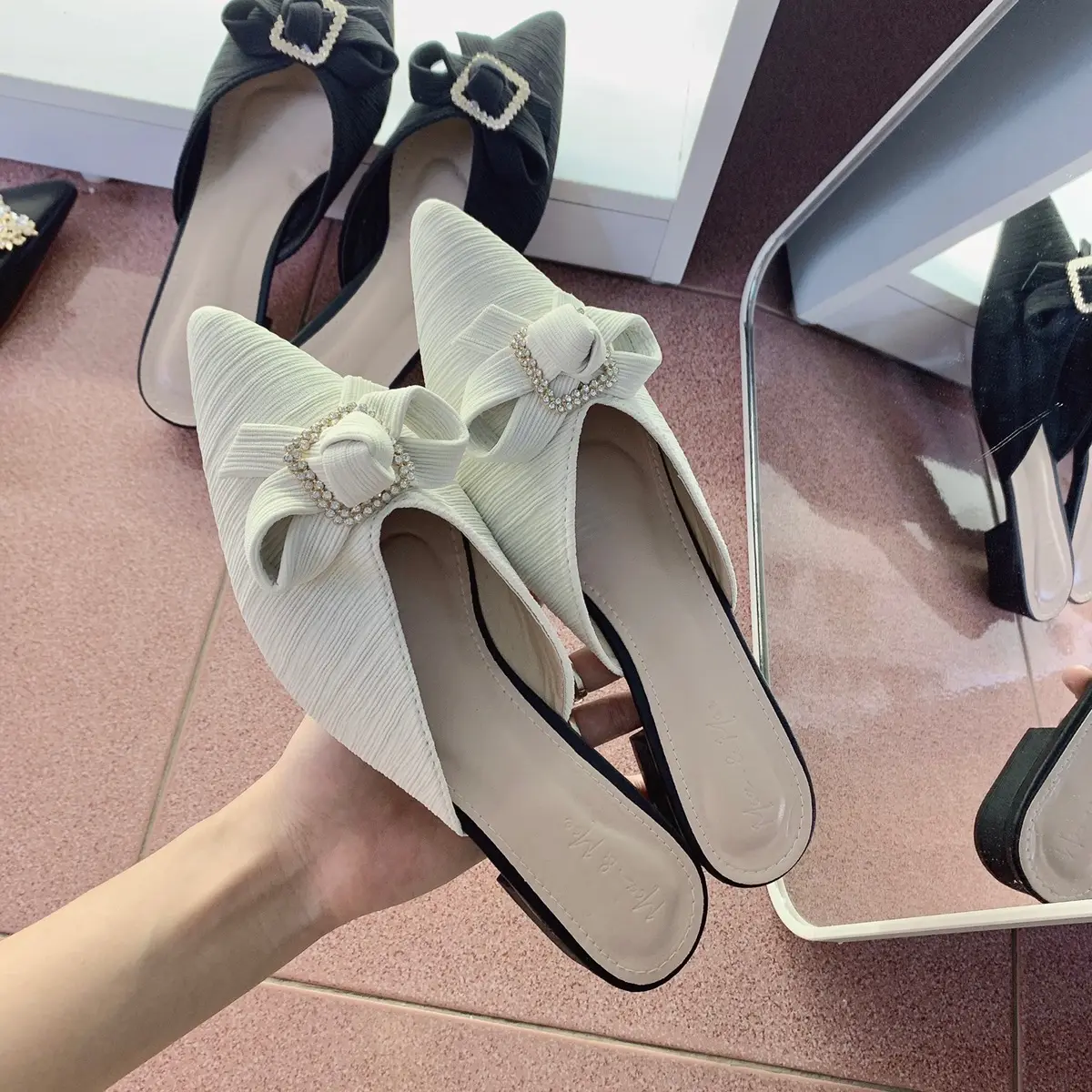 Giày sục nơ vải cao 3cm mũi nhọn Mũi nhọn