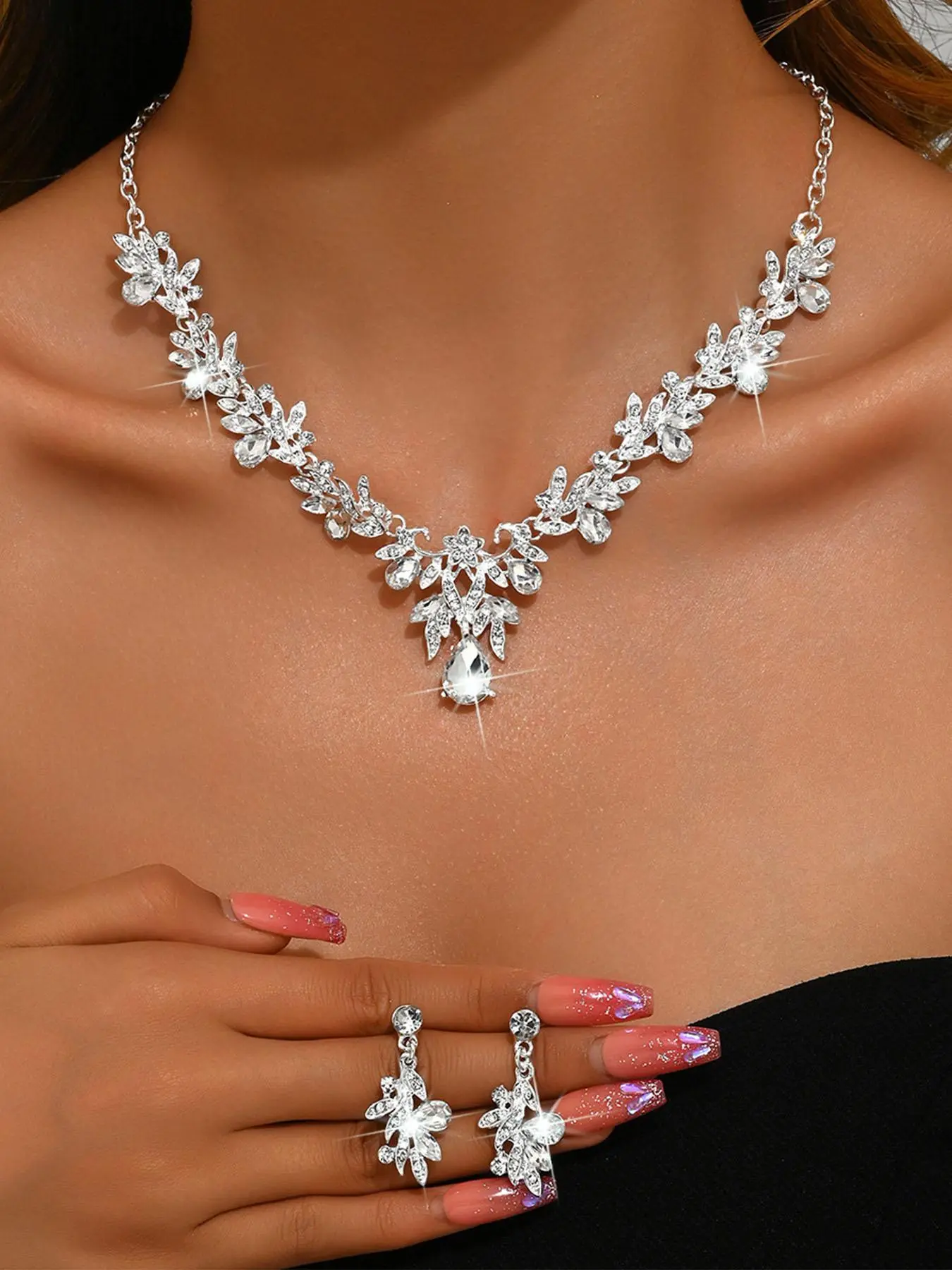 Women's Elegant Rhinestone Decorated Necklace & Dangle Earrings, Exquisite Trendy Jewelry Set, Fashionable Accessories for Party & Daily Clothing Decor