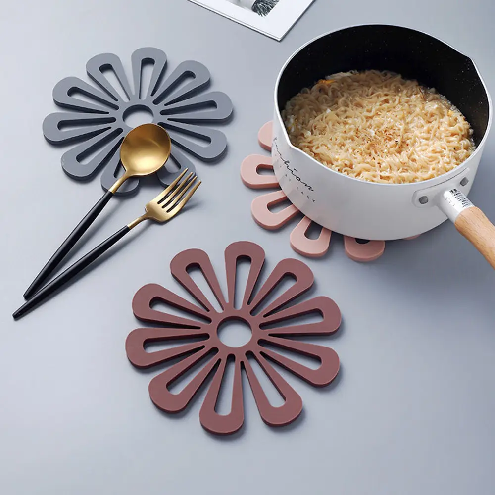 Kitchen Pot Mat Flower Shape Pot Holders for Hot Pots and Pans Holder Kitchen Insulation Coasters Hot Pad for Dishes