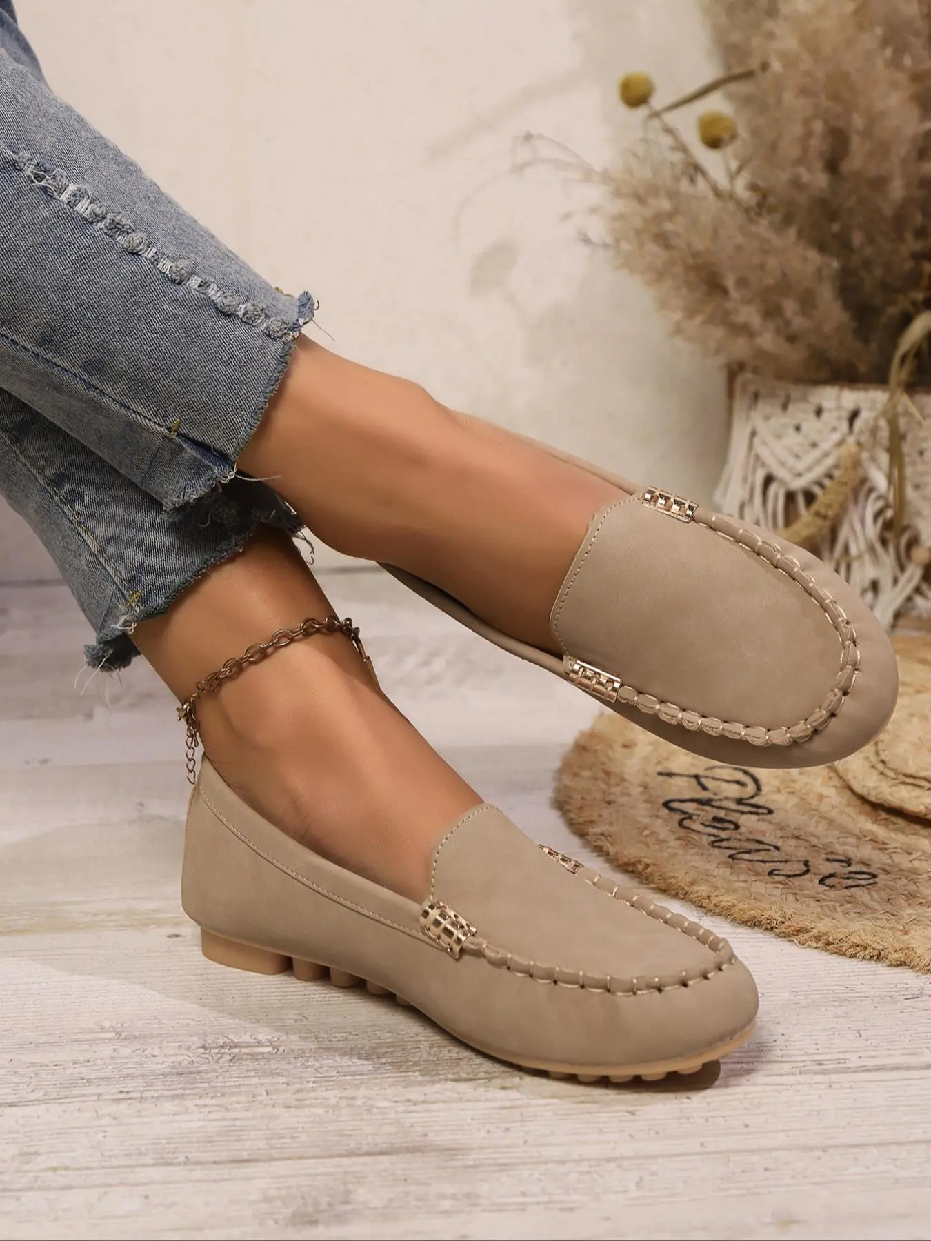 Women's Fashionable Plain Color Slip on Flats, Casual Comfortable Flat Shoes for Daily Wear, Lightweight Breathable Shoes for Women & Girls