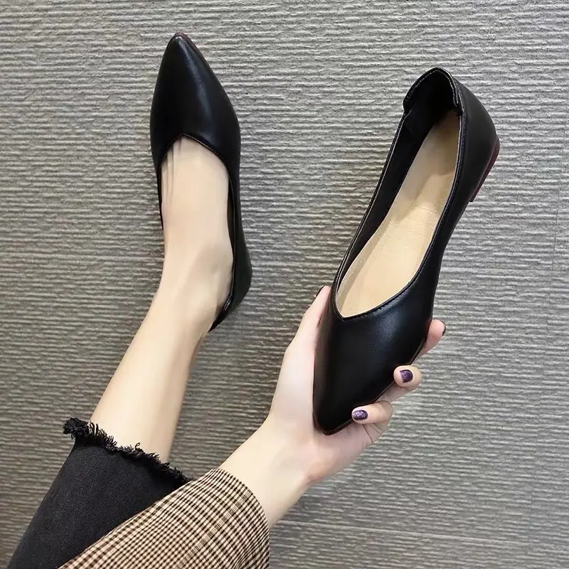 Giày Nữ Bệt Mũi Nhọn Da Mềm Êm Chân A16