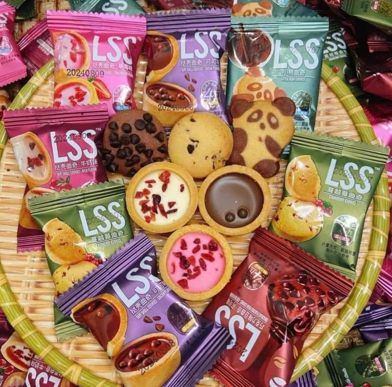 Bánh Quy Bơ Socola Nội Địa Trung Mix Nhiều vị hãng LSS