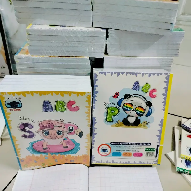 10 cuốn tập  200 trang 5 oli định lượng 80g loại giày ACB 4