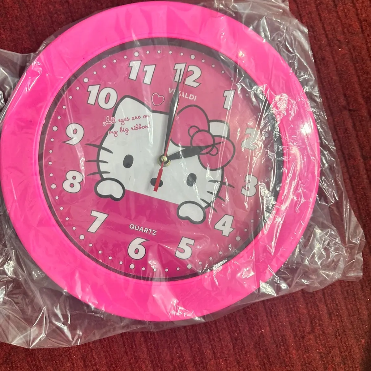 Jam dinding karakter