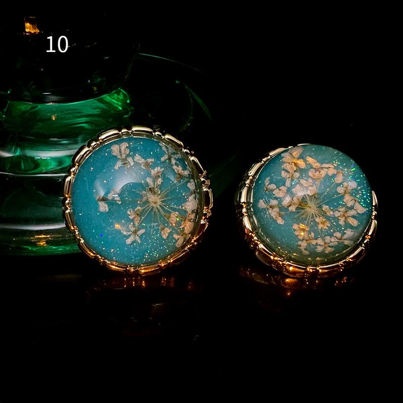 Product Introduction of 3 Pairs of French Ancient Amber Dried Flower Hot-Sale Earrings Combination Link Original Niche Gold Plated S925 High-Grade Earrings 14