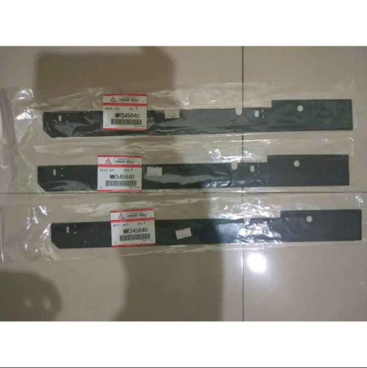 Karet lis lampu depan MITSUBISHI CANTER original MITSUBISHI