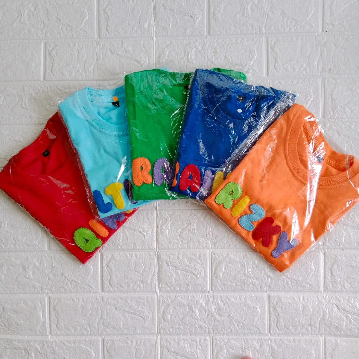 Kaos nama anak free request nama custom.. Untuk laki laki dan perempuan usia 0bulan-13 tahun