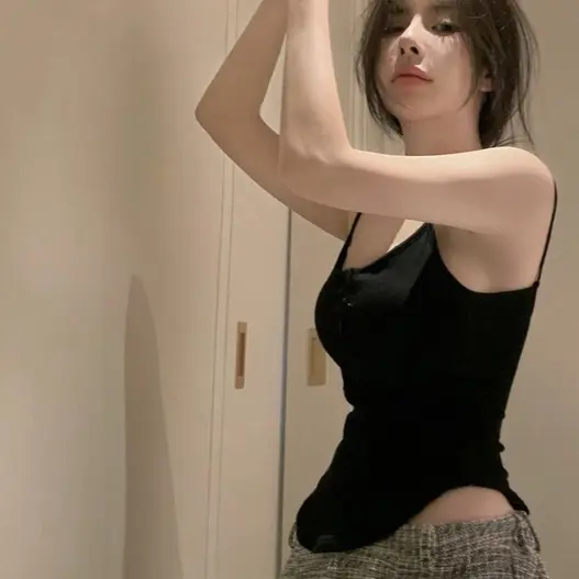 Áo 2 DÂY CÚC CÀI lai bầu thời trang nữ Women Top (Không mút) Thun gân tăm | BigBuy360 - bigbuy360.vn Áo 2 DÂY CÚC CÀI lai bầu thời trang nữ Women Top (Không mút) Thun gân tăm | BigBuy360 - bigbuy360.vn