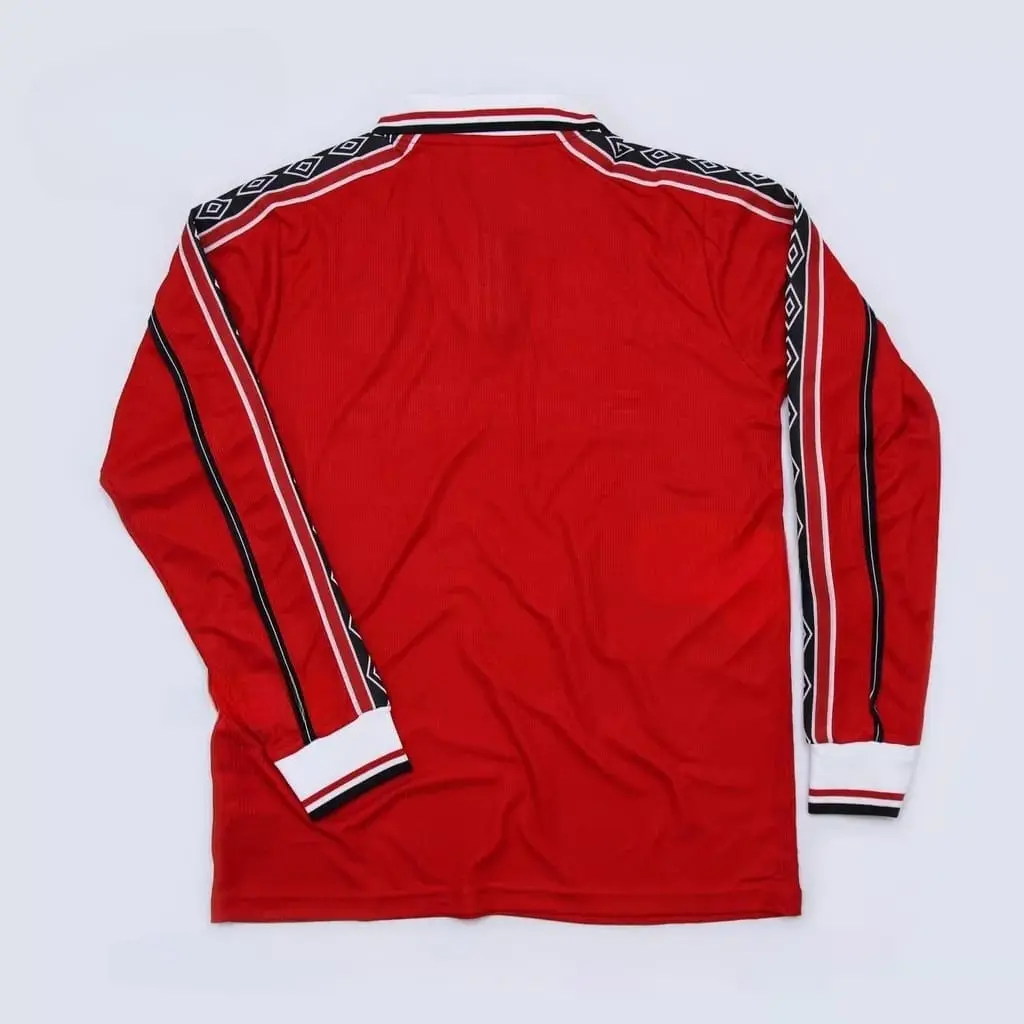 BAJU BOLA MAN UTD HOME RETRO TEBLE WINNER  1999 LENGAN PANJANG