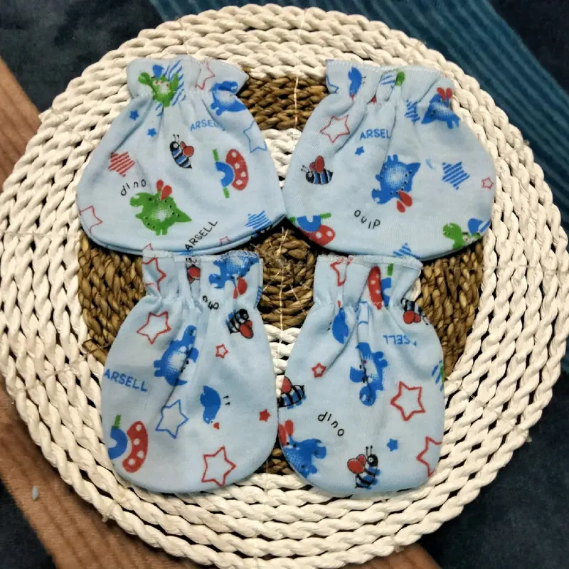 Sarung tangan dan sarung kaki bayi Newborn parsel 2