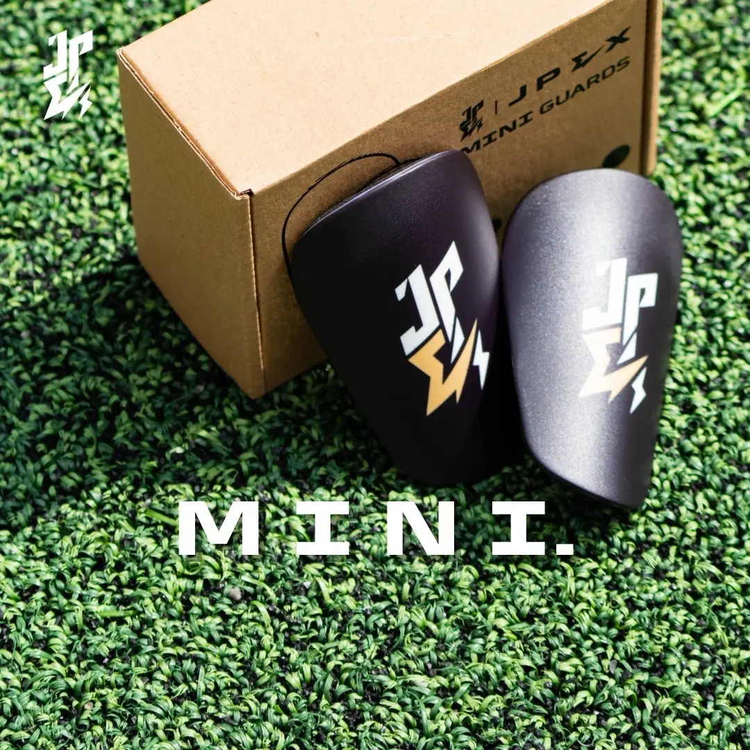 JPEX MINI GUARDS : สนับแข้งฟุตบอลจิ๋ว พร้อมถุงหิ้ว