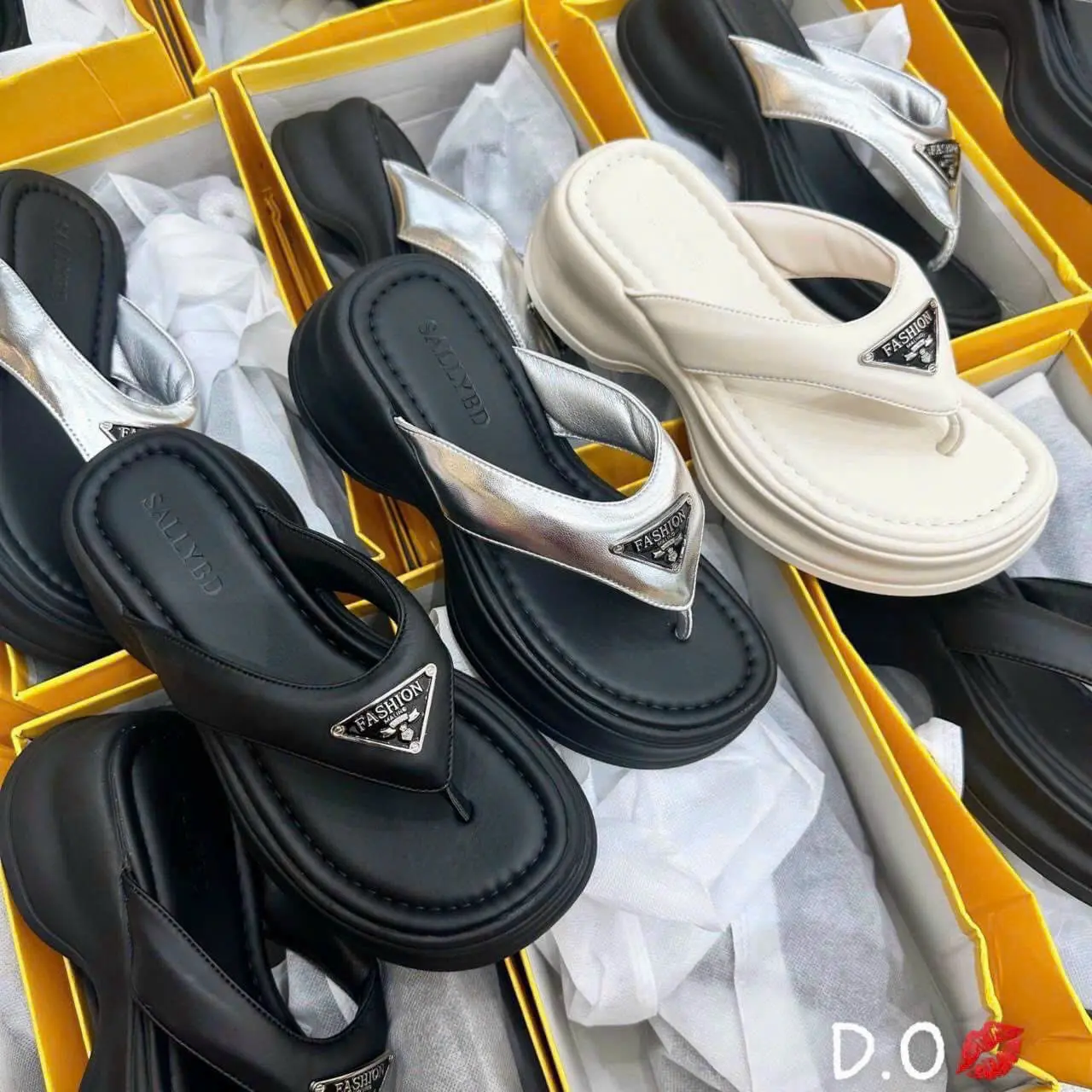 (XẢ HÀNG NGHỈ BÁN)( FORM TO LÙI SZ)  H30 -dép BM kẹp ngón 5,6p hàng qccc fullbox Shoes DéP GiàY Nữ