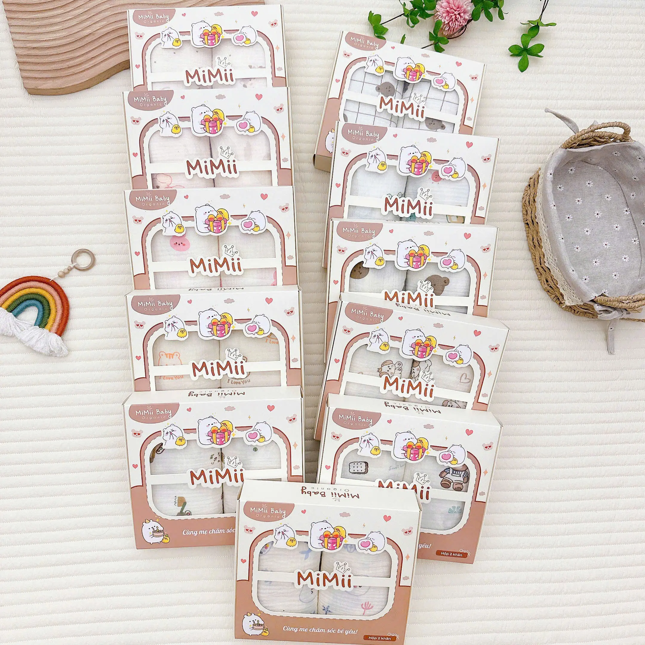 Một hộp 2 chiếc khăn tắm 2 lớp cho bé chất liệu musilin