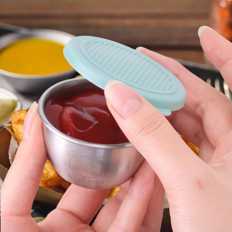 Product Introduction of 2/4Pcs Stainless Steel Sauce Cup Pepper Condiment Container with Lids Bear Sealing Leak-proof Sauce Cups Home Kitchen Storage Supplies 17