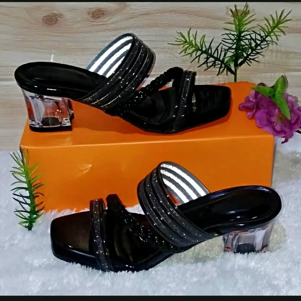 sendal hak kaca 5cm jelly kepang sandal wanita kekinian termurah heels Hitam