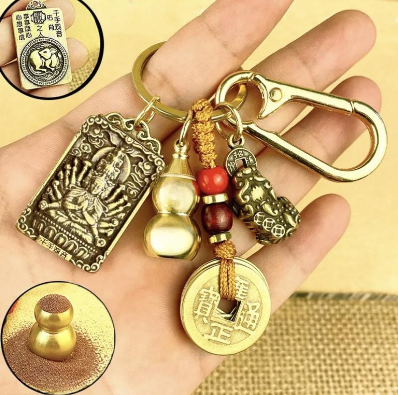 ( TẶNG MÓC BẤM, CÁT CHU SA ) Móc Khoá Đồng Thau 4 Món Ph.ật Bản Mệnh 12 Con Giáp, Dây 5 Đ.ồng X.u, Tỳ Hưu Ngậm X.u, Hồ Lô Rỗng Mở Được - Móc khóa Nam - Móc Khóa Nữ - Women