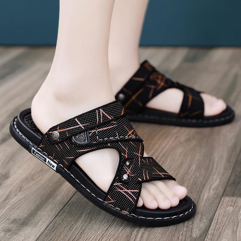 Men's Sandals Summer Soft Sole Non-Slip Beach Shoes Driving 2025 New Breathable Driving Dual-Use Wear-Resistant Slippers 3