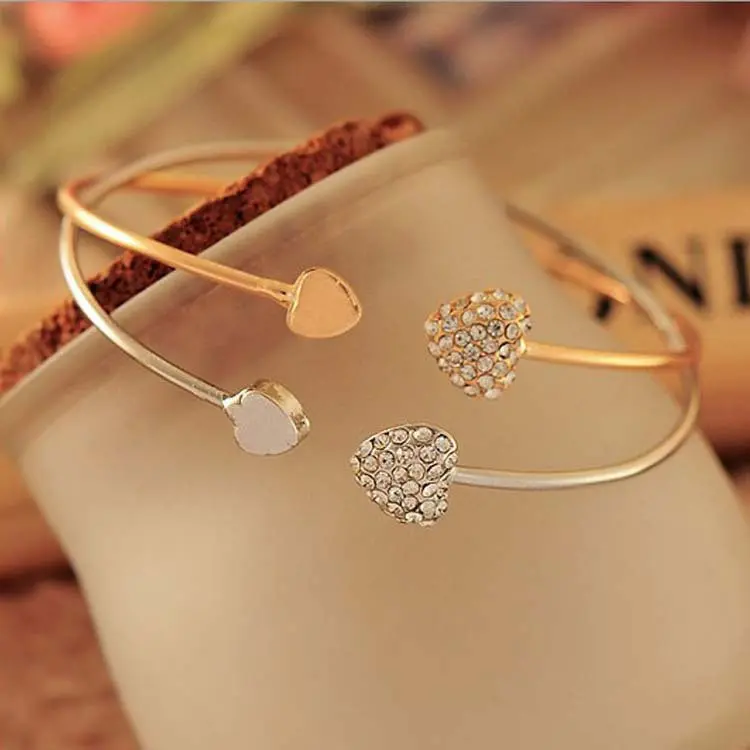 Gelang Hati Aksen Kristal Berlian Wanita Import Gelang Aksesoris Tangan Cantik Murah. B-01