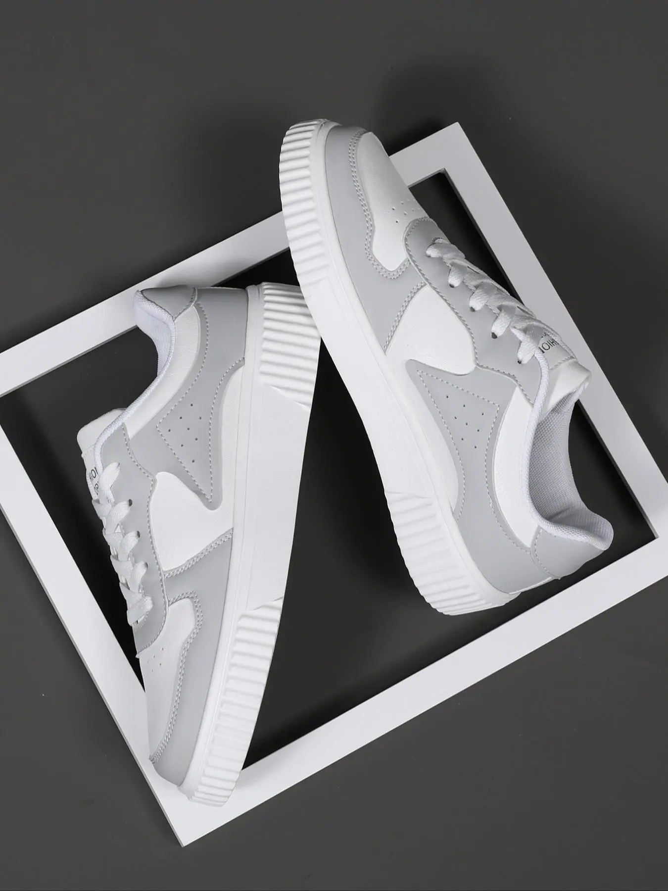 Men's Colorblock Lace Up Low Top Sneakers, Casual Comfortable Breathable Skate Shoes, Fashionable Sports Shoes for Daily Wear