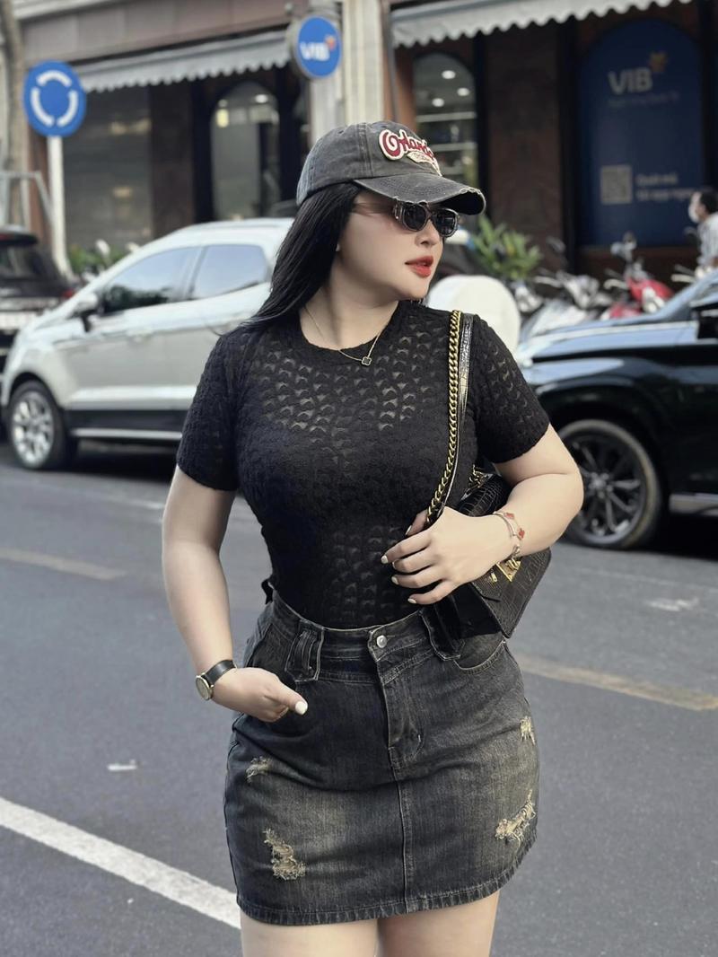 Product Introduction of Chân váy jean ngắn 34CVJ001 34 Bigsize, chân váy bigsize jean rách phong cách, form ngắn trên gối trẻ trung cho nữ 3