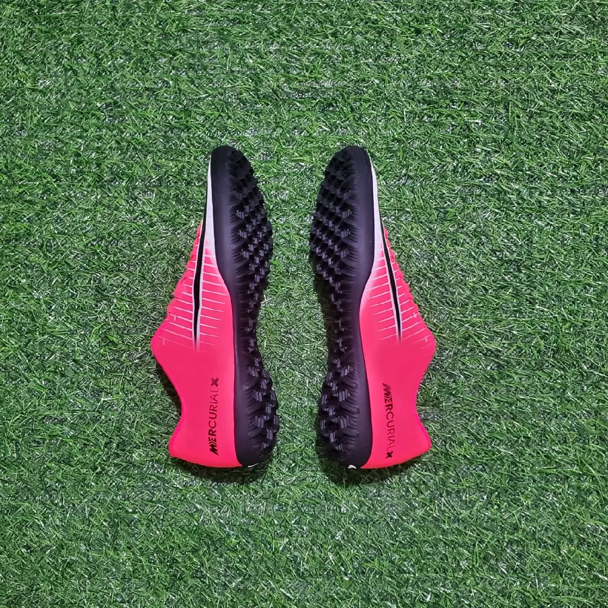 Giày Đá Bóng Vic 6 Bản loại 1 - Đinh TF [ Khâu full đế+Tặng Tất+Băng cuốn ] Sport