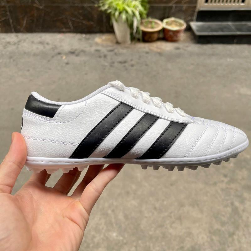 Giày đá bóng CT3 ba sọc, giày đá banh sân cỏ nhân tạo, chất liệu cao cấp khâu toàn bộ đế