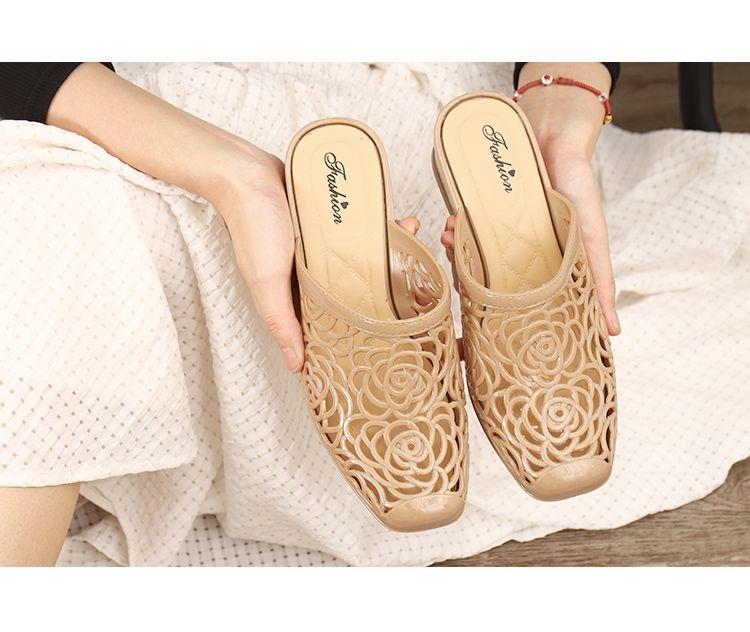 Product Introduction of Dép Đi Biển, Dành Cho Nữ, Có Thể Đeo Ngoài Trời, Bít Mũi, Gót Trung Bình Mùa Hè, Thời Trang, Dễ Phối Đồ, Không Trơn Trượt, Đế Mềm, Phong Cách Hàn Quốc, Thiết Kế Khoét Lỗ, 2024 7