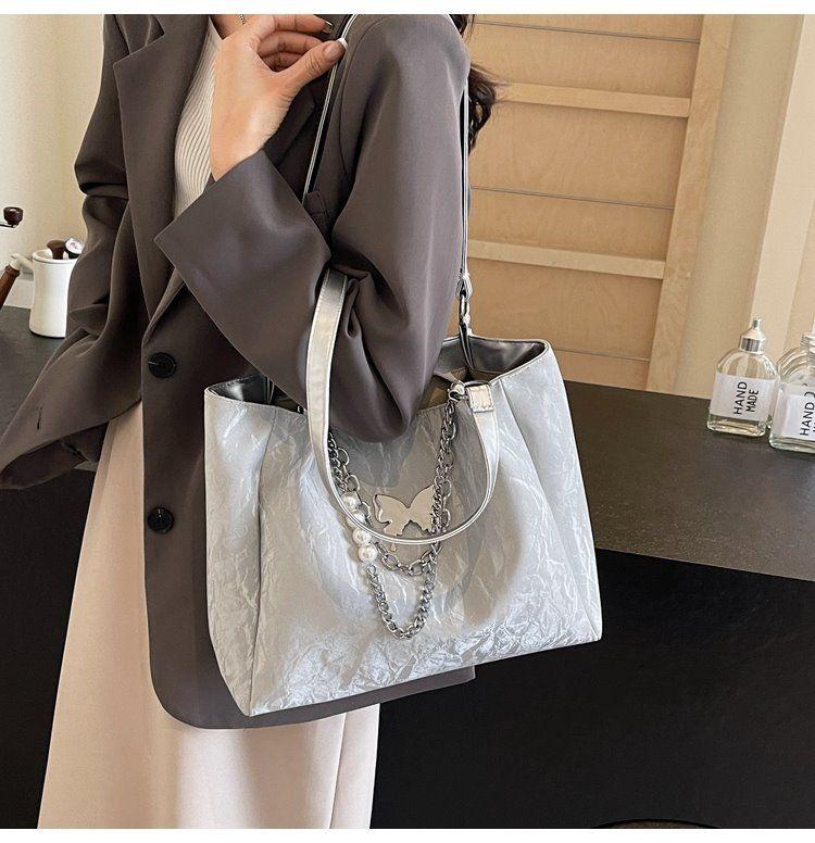 Product Introduction of Túi Tote Sức Chứa Lớn, Túi Nữ, Phổ Biến Mới 2024, Thích Hợp Cho Mùa Hè, Túi Đeo Vai Dễ Phối Đồ Túi Đi Học Cho Sinh Viên Đại Học, Năm Nay Bag Chữ Nhật 5