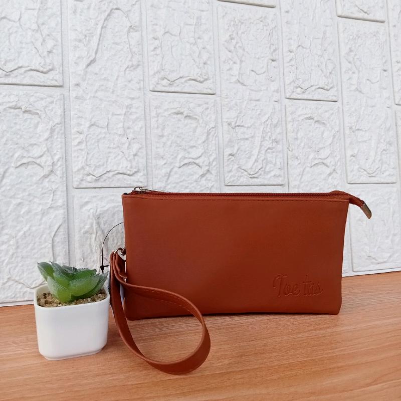 TERLARIS!!Pouch Livia by Toetas Cluth Dua Ruang Dompet hp Dompet murah Polos 1