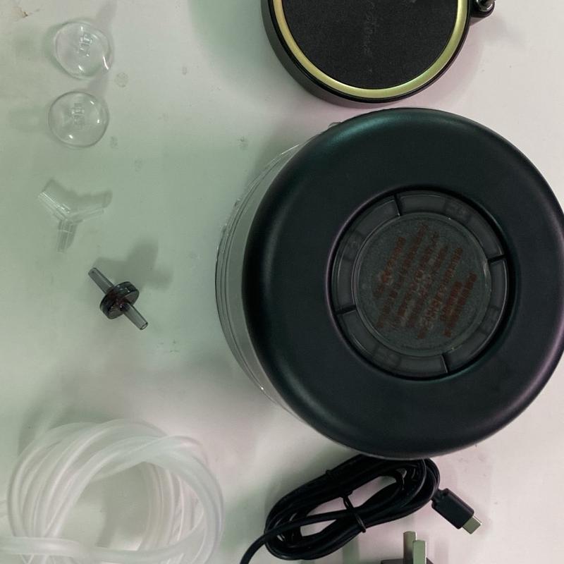 Máy  Sủi tạo khí  oxi siêu êm của mayin tích điện 180 giờ ... dùng để tạo khí oxi cho cá cảnh bể thuỷ sinh , tạo khí oxi cho bể cá cảnh bể thuỷ sinh