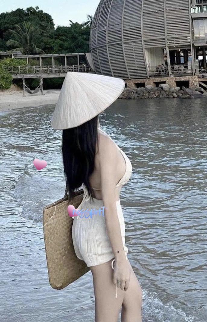 Product Introduction of Bộ tắm biển  nữ quần đùi dây rút hai bên , áo có đệm mút ngực 16