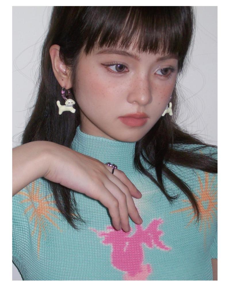 Product Introduction of Dog Eardrops Earrings Heart-Shaped Zircon Niche Earrings Ornament woman gelang  tangan 4