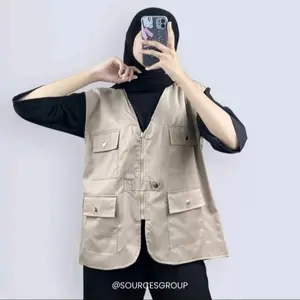 Athalla/Rompi lapangan hijab wanita keren abis lagi virall bahan tebal Rompi Panjang Basic