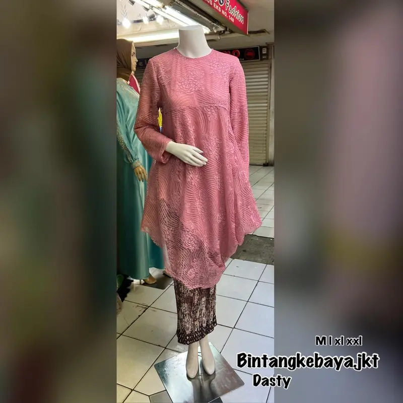 KEBAYA BRUKAT TUNIK MIRING KEBAYA TUNIK BROKAT KEBAYA TUNIK MODERN KEBAYA TUNIK 5