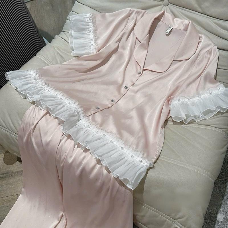 Product Introduction of Bộ mặc nhà tay cộc + quần dài viền ren đính ngọc chất lụa nhũ bling bling hàng QCCC!!! 9