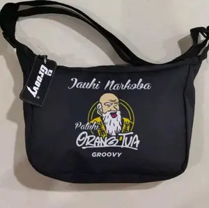 Tas selempang pria dan wanita keren murah tahan air berkualitas premium cocok untuk sekolah dan nongkrong