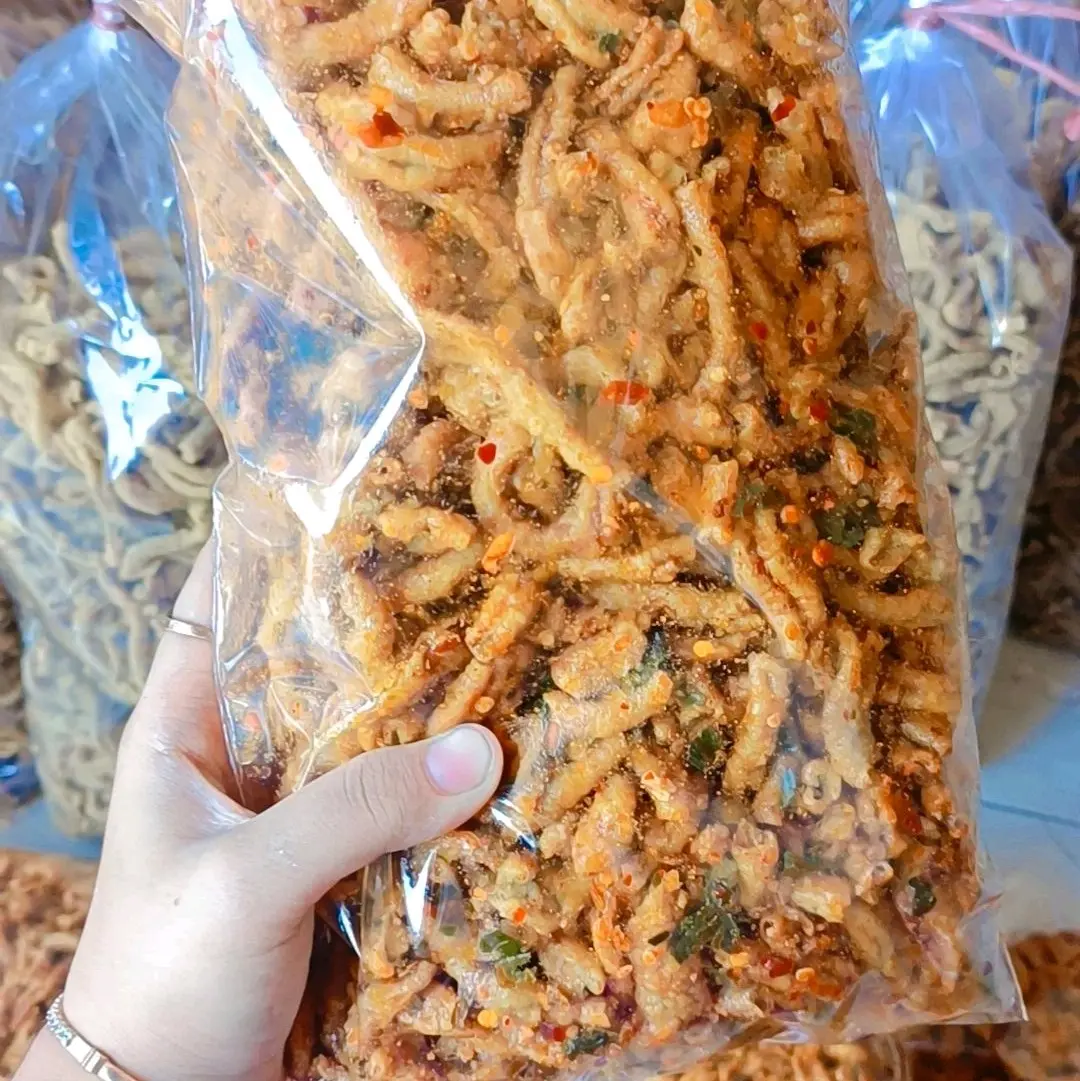 500gr kripik usus crispy pedas daun jeruk Food Keripik Snacks