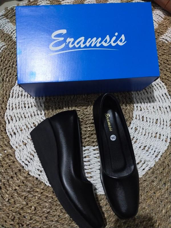 Sepatu Wedges Tapak Karet Hak Setengah Eramsis (5 cm) - Ukuran Big Size 36-44 - Shoes, Heels