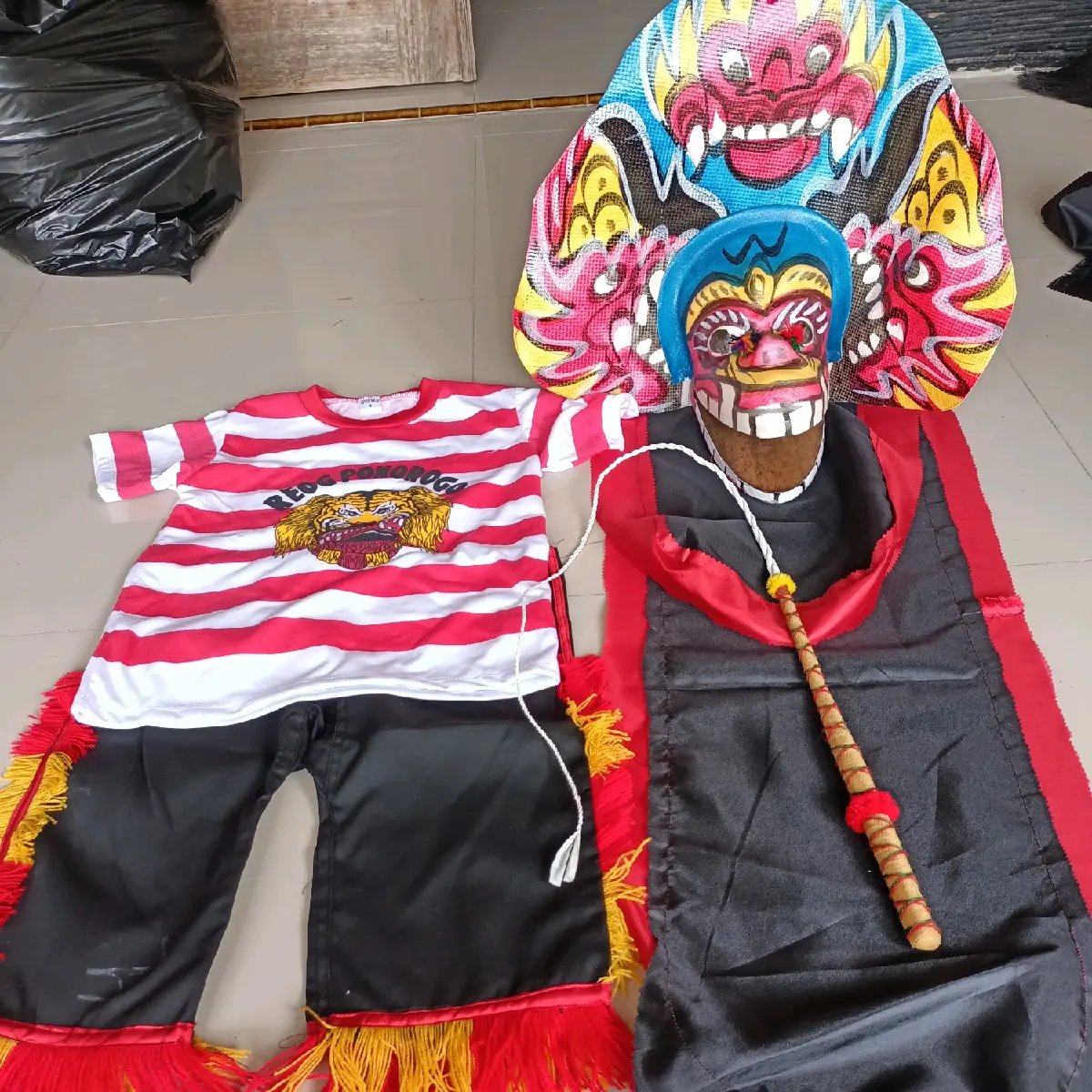paket barongan baju dan pecut. barongan dan baju anak murah. barongan murah. barongan anak. barongan anak murah